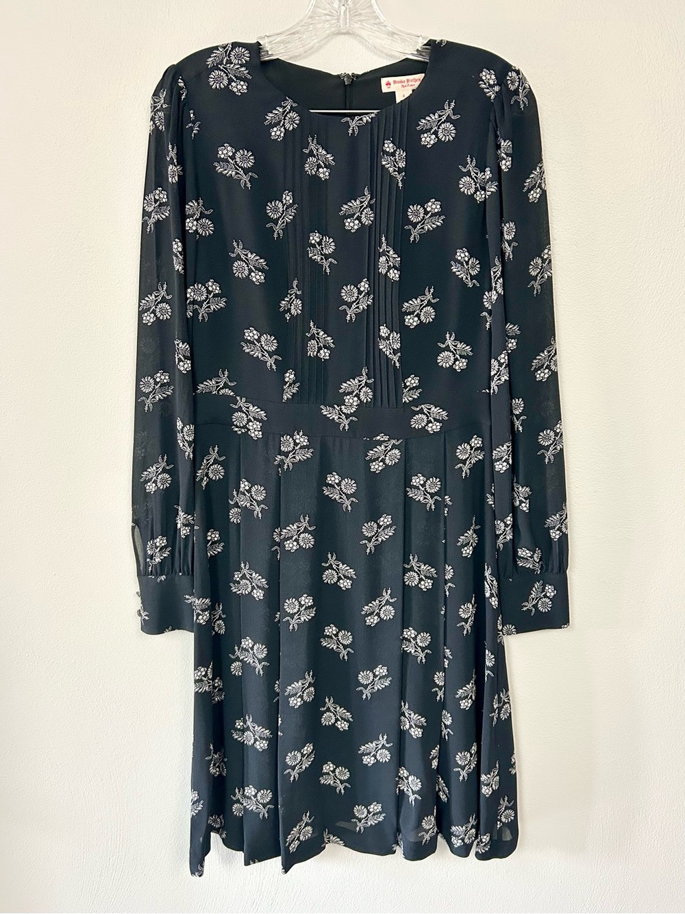 BROOKS BROTHERS RED FLEECE 🌹 Navy Floral Motif Pintuck Pleated Dress - Size 4